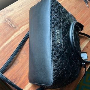 Guess Black Purse Handbag Satchel Embossed Bag FF820906
